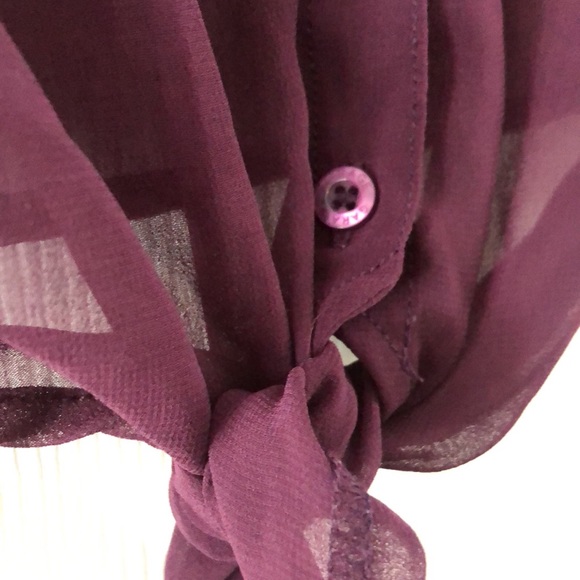 Garage sleeveless top - Picture 2 of 5